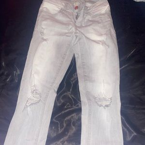 Light washed american eagle jeans